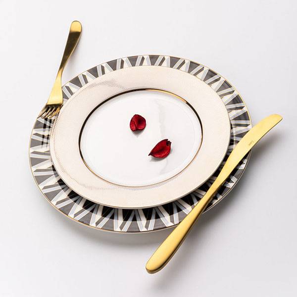 Luxury Cup and Saucer Cutlery Set