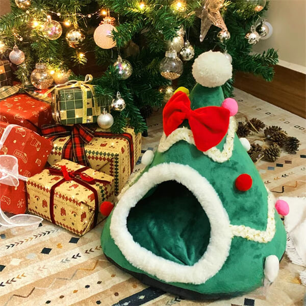 Holiday Cat Bed