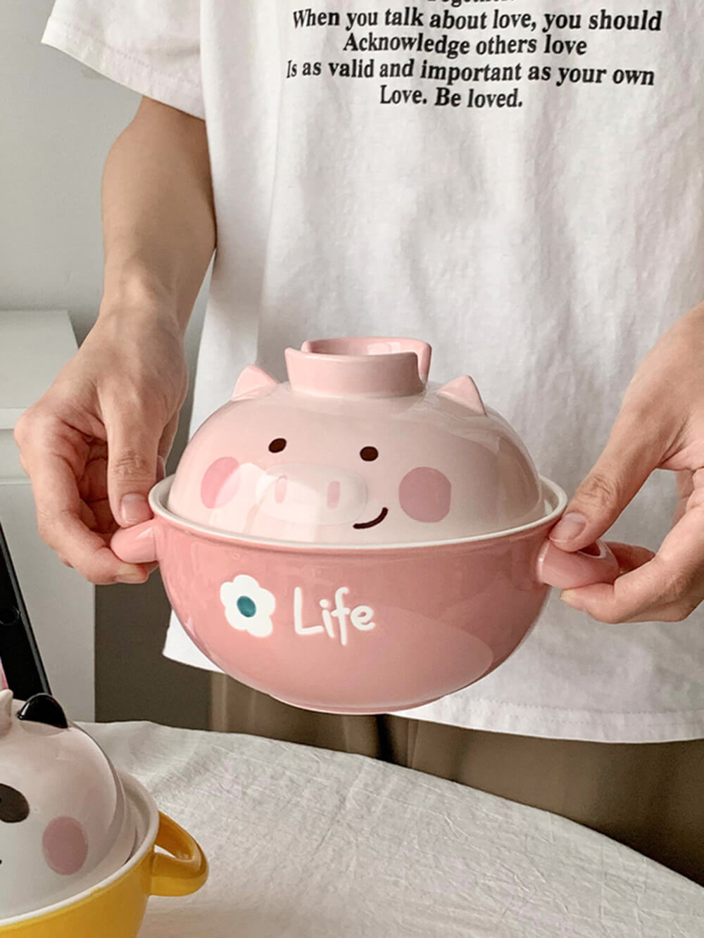 Animal-Themed Tableware