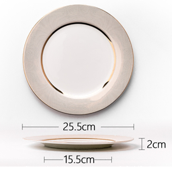 Ensemble de couverts de luxe avec tasse et soucoupe