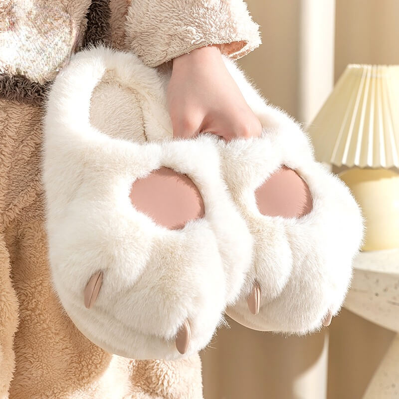 Adorable Plush Warm Paw SlippersNEW TOWN BAZAAR