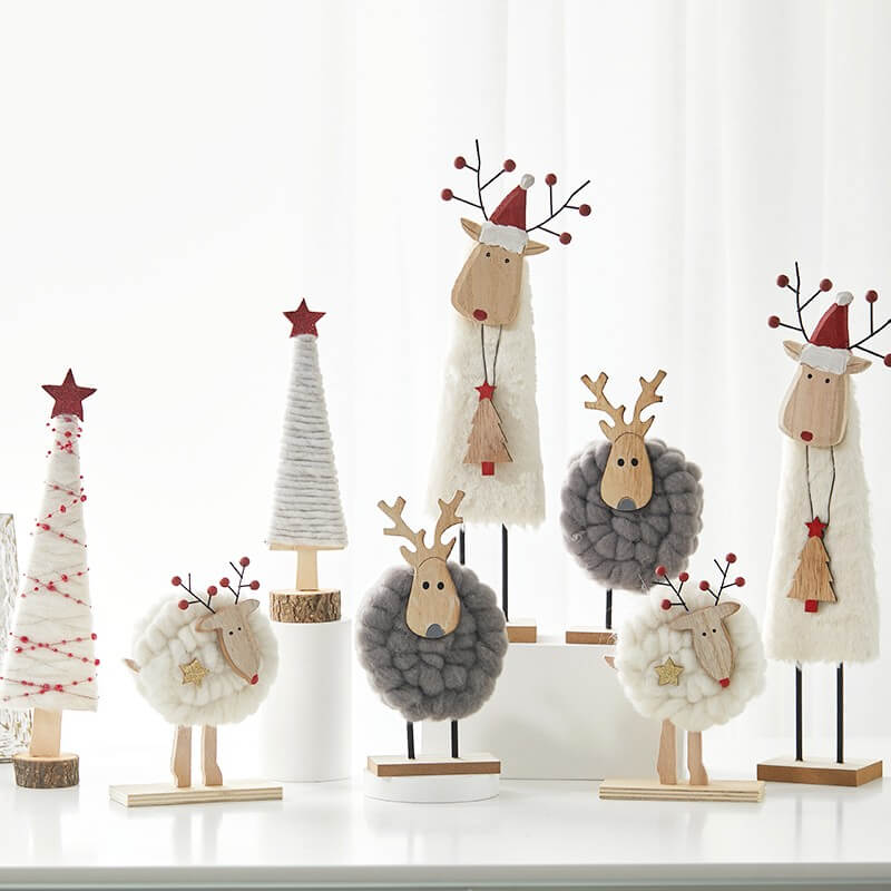 Christmas Elk Shaped Wood Felt OrnamentNEW TOWN BAZAAR
