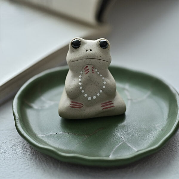 Tea Pet Zen Buddhist Ceramic Lotus Leaf Frog Ornament