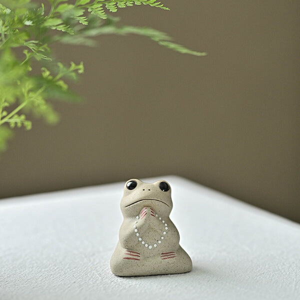 Tea Pet Zen Buddhist Ceramic Lotus Leaf Frog Ornament