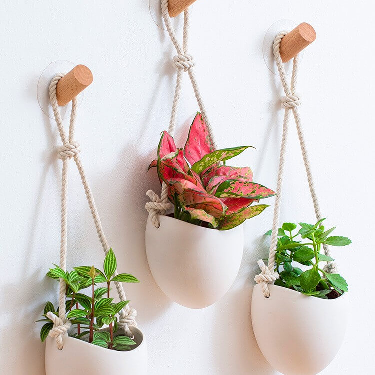 White Ceramic Wall Hanging PlanterHOME PLANTERS & VASESNEW TOWN BAZAAR