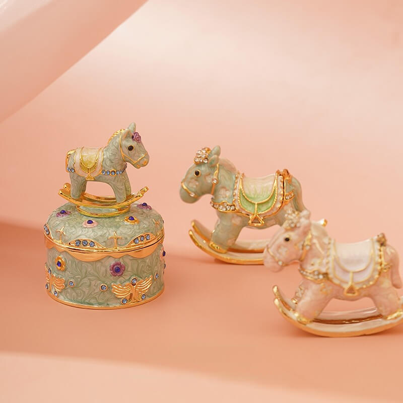 Vintage Pony Enamel Jewelry BoxJewelry, Jewelry BoxNEW TOWN BAZAAR