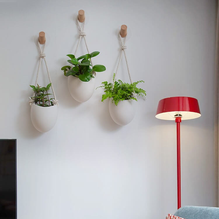 White Ceramic Wall Hanging PlanterHOME PLANTERS & VASESNEW TOWN BAZAAR