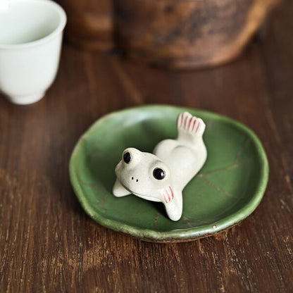 Tea Pet Zen Buddhist Ceramic Lotus Leaf Frog Ornament