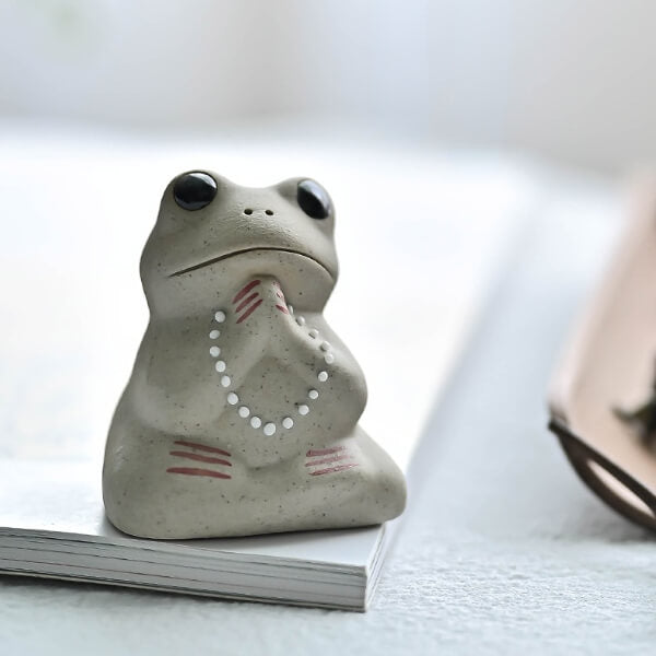 Tea Pet Zen Buddhist Ceramic Lotus Leaf Frog Ornament