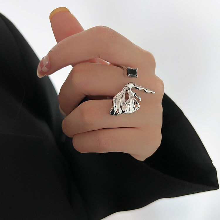 Asymmetric Wings Black Diamond Ringmini starJewelry, ringsRings