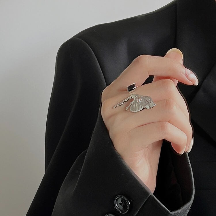 Asymmetric Wings Black Diamond Ringmini starJewelry, ringsRings