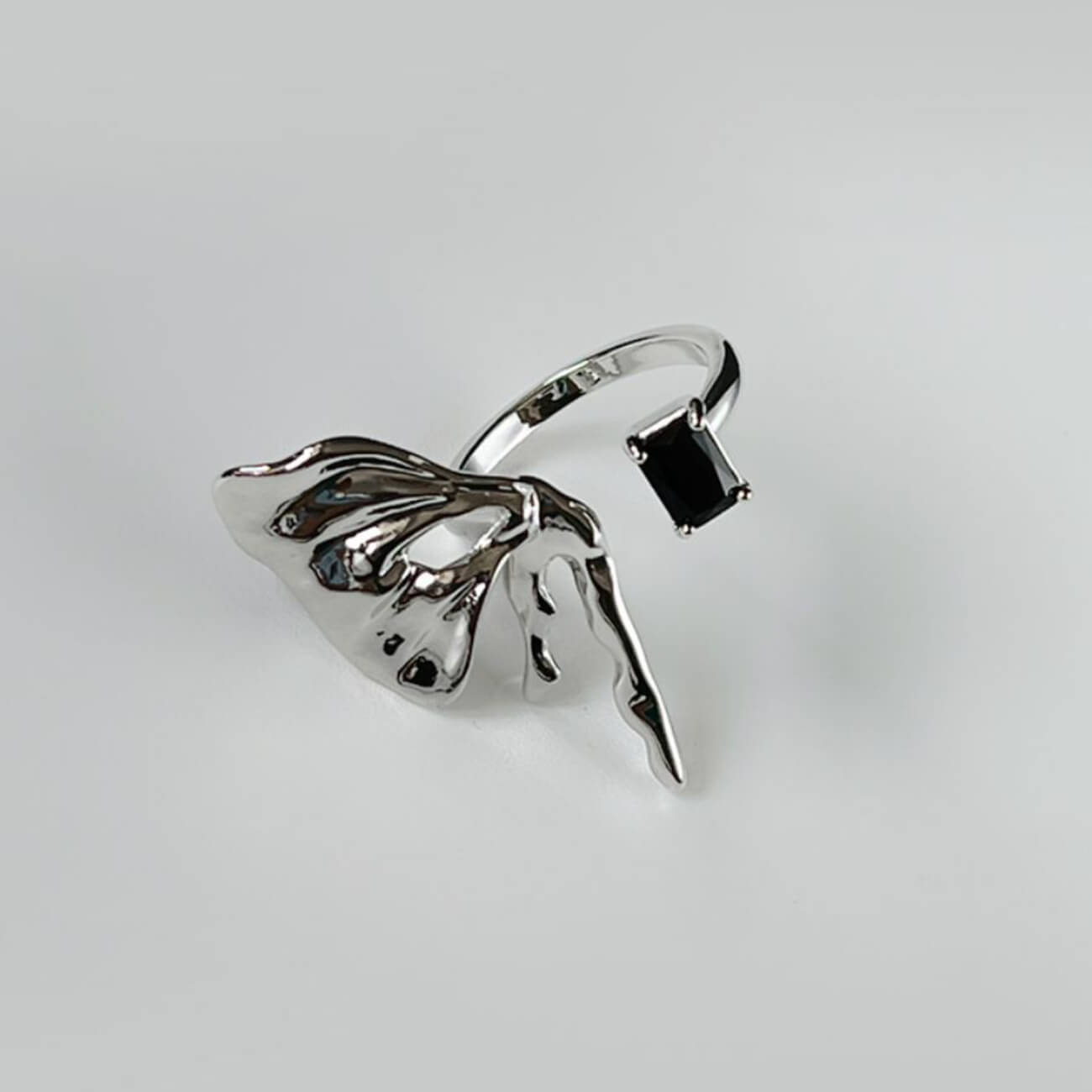 Asymmetric Wings Black Diamond Ringmini starJewelry, ringsRings