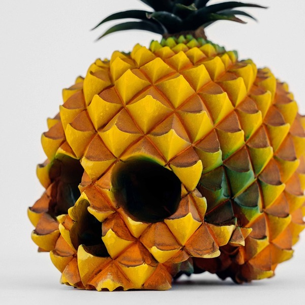 Pineapple Skull Statue Resin CraftsNEW TOWN BAZAAR