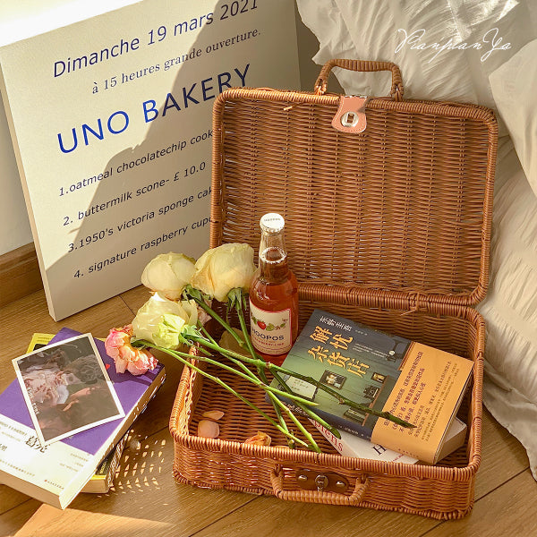Picnic BasketNEW TOWN BAZAAR