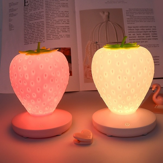 Kawaii Strawberry Night LightNEW TOWN BAZAAR