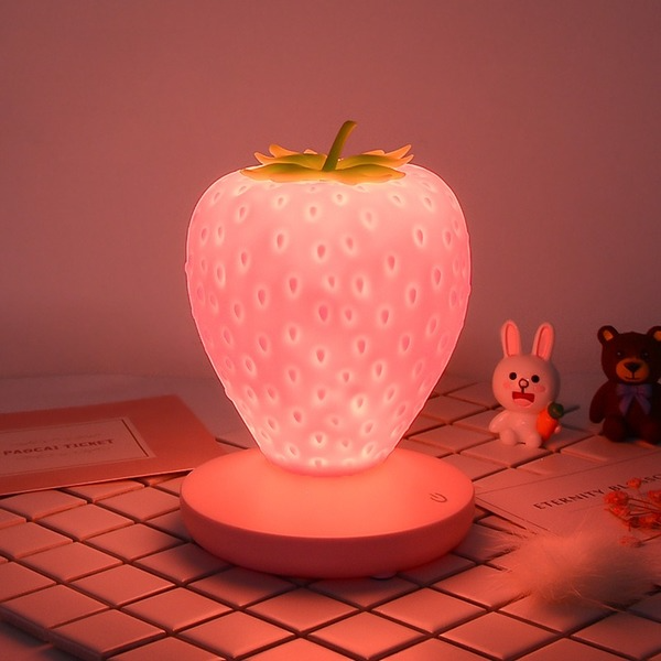 Kawaii Strawberry Night LightNEW TOWN BAZAAR