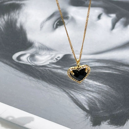 Black Vintage Heart NecklaceJewelry, necklaceNEW TOWN BAZAARNecklaces