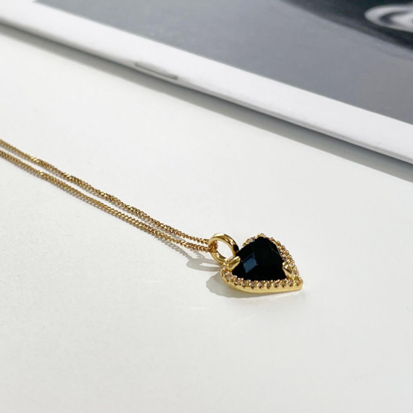 Black Vintage Heart NecklaceJewelry, necklaceNEW TOWN BAZAARNecklaces