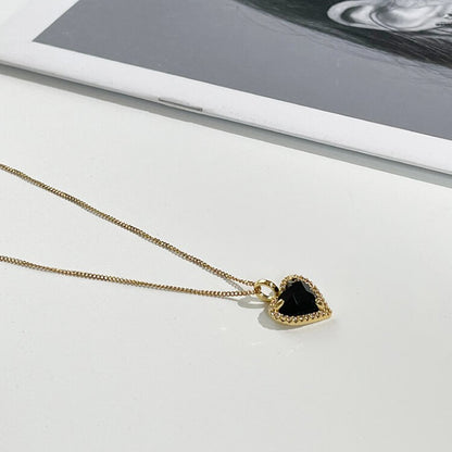Black Vintage Heart NecklaceJewelry, necklaceNEW TOWN BAZAARNecklaces