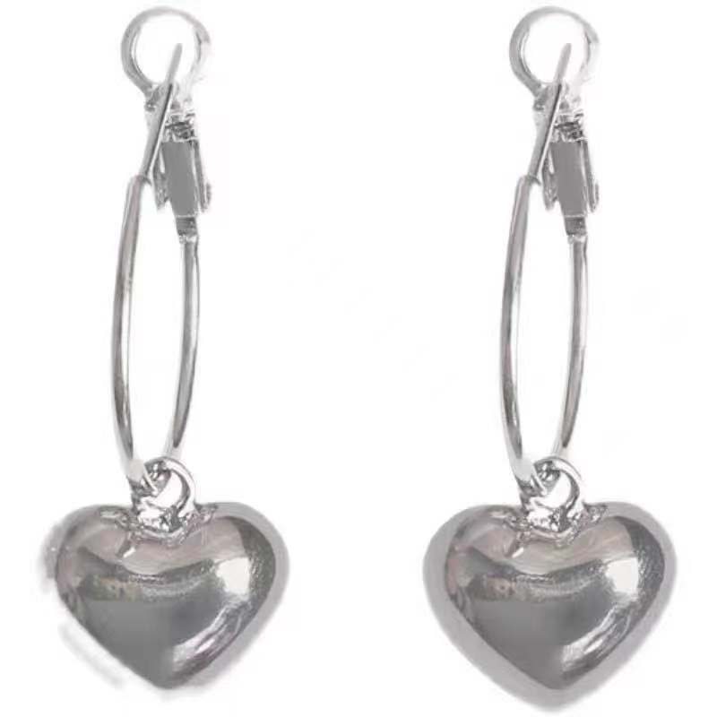 Sliver Heart EarringsearringsNEW TOWN BAZAAR