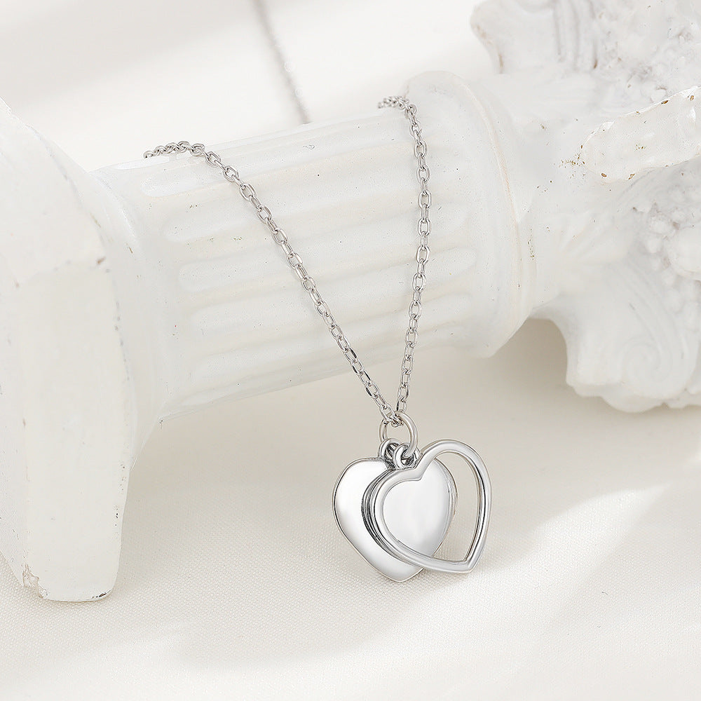 Heart-shaped Clavicle NecklacenewNEW TOWN BAZAAR