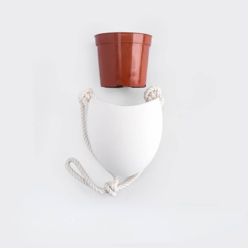 White Ceramic Wall Hanging PlanterHOME PLANTERS & VASESNEW TOWN BAZAAR