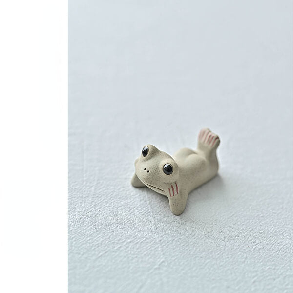 Tea Pet Zen Buddhist Ceramic Lotus Leaf Frog Ornament