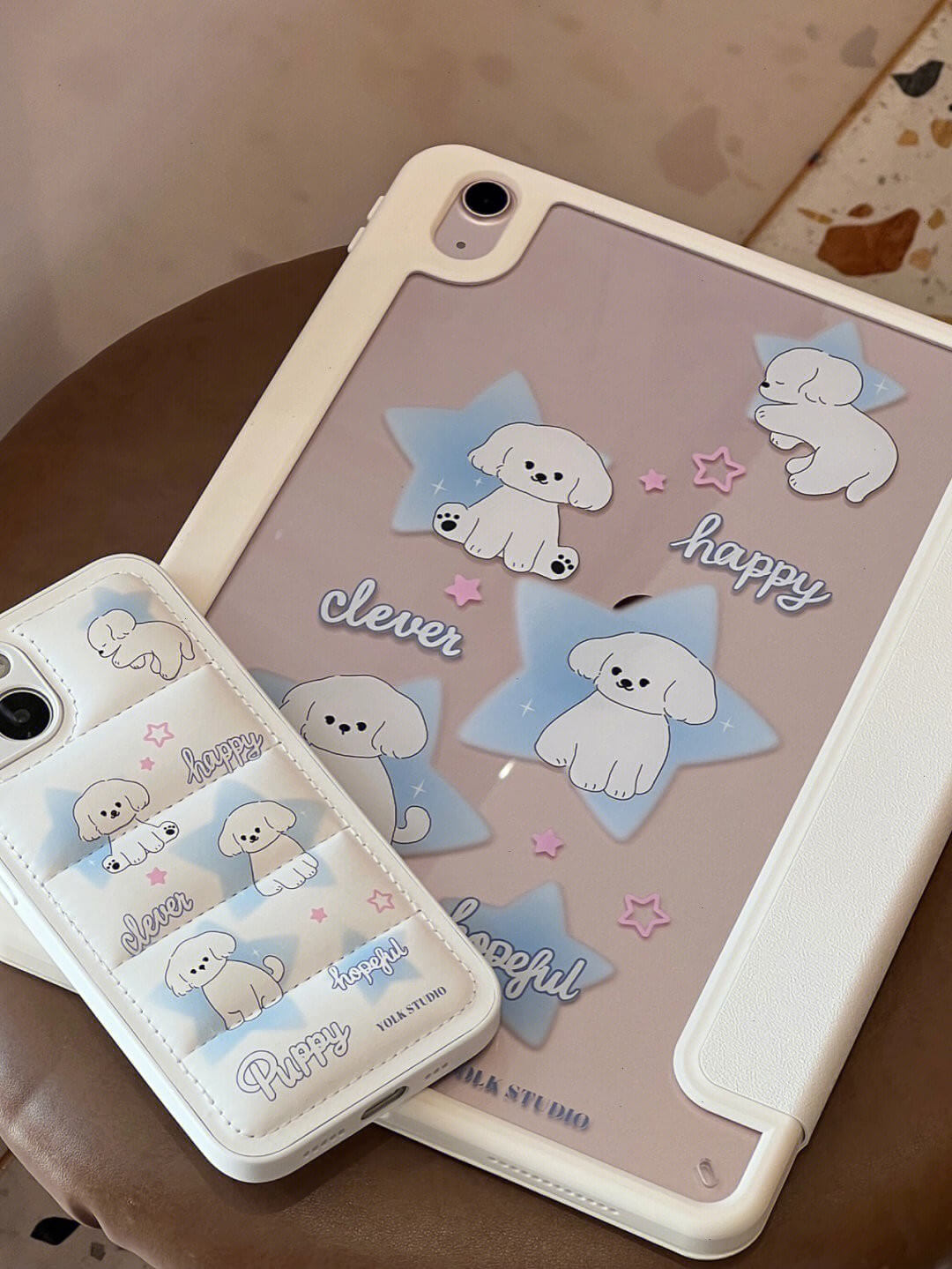 Coque iPhone pour chiot heureux Coque Ipad