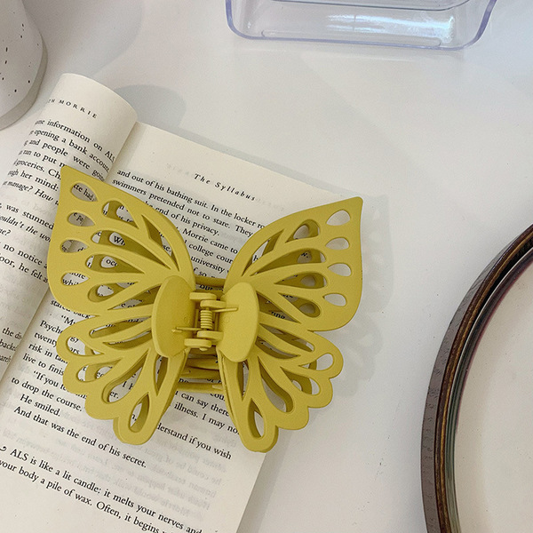 Butterfly Plate Hair Clip NEW TOWN BAZAAR Hair Clippers & Trimmers