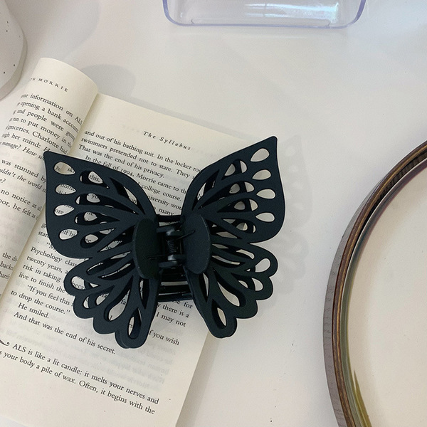 Butterfly Plate Hair Clip NEW TOWN BAZAAR Hair Clippers & Trimmers